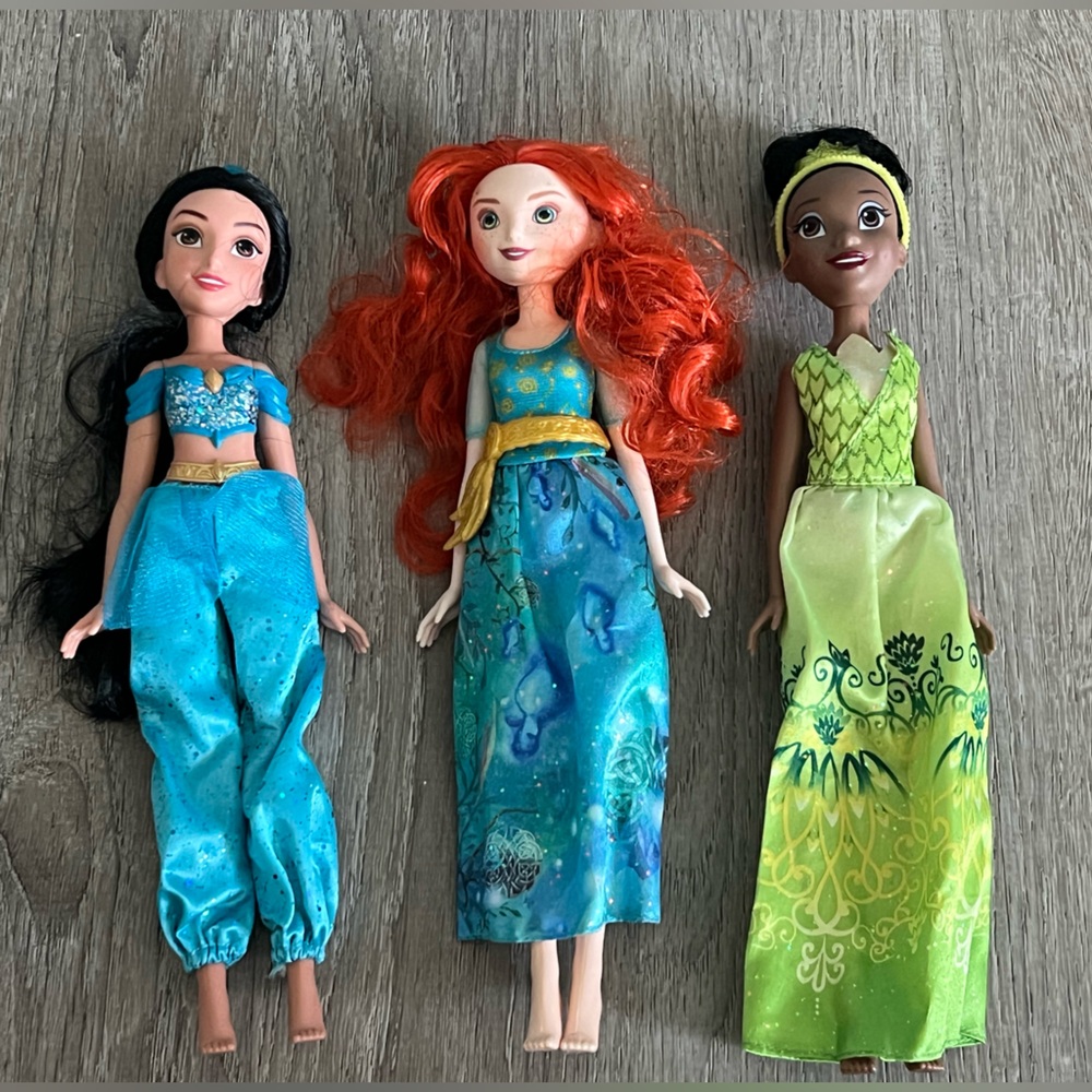 Disney Jasmine Merida and Tiana dolls doll lot